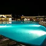 Club Cala Longa Hotel 4*