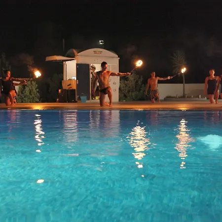 Hotel Club Cala Longa 4*
