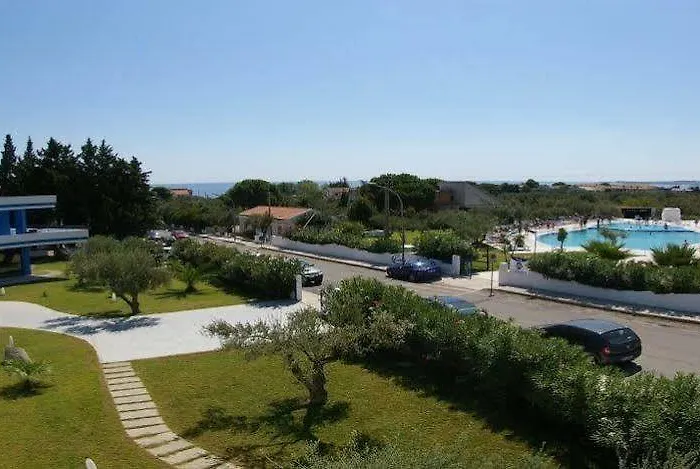 酒店 Club Cala Longa 4*