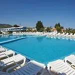 Club Cala Longa 4*